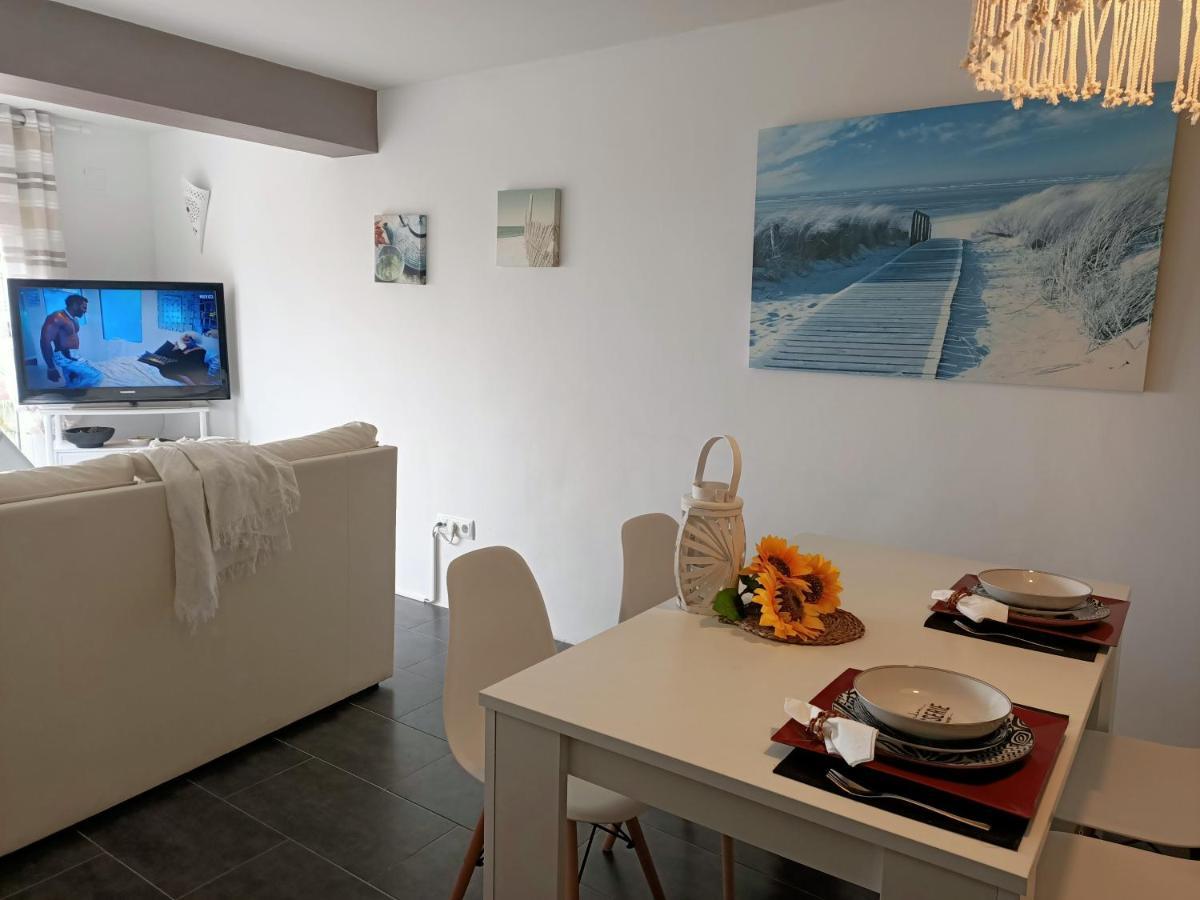 شقة Wonderful Seaviews Only Adults ألتيا المظهر الخارجي الصورة