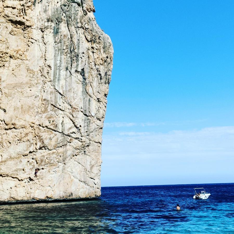 شقة Wonderful Seaviews Only Adults ألتيا المظهر الخارجي الصورة